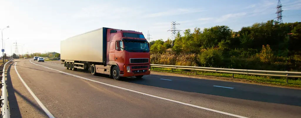 حمل بار  با تریلر بغلدار